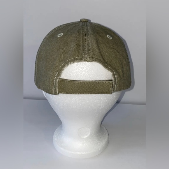 Walt Disney World Adult Baseball Hat Adjustable Disney Parks Authentic Apparel. - Picture 4 of 7